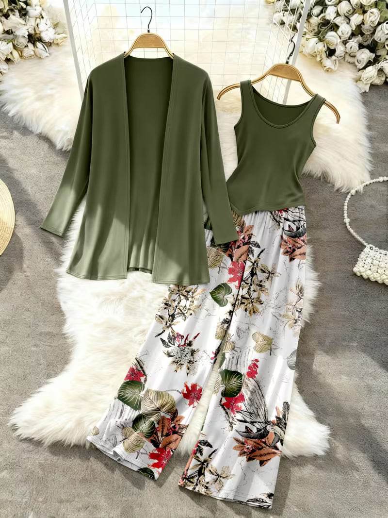 Women's fashionable and casual style set featuring a chiffon shawl and inner strappy printed pants, a daily casual 3pcs set