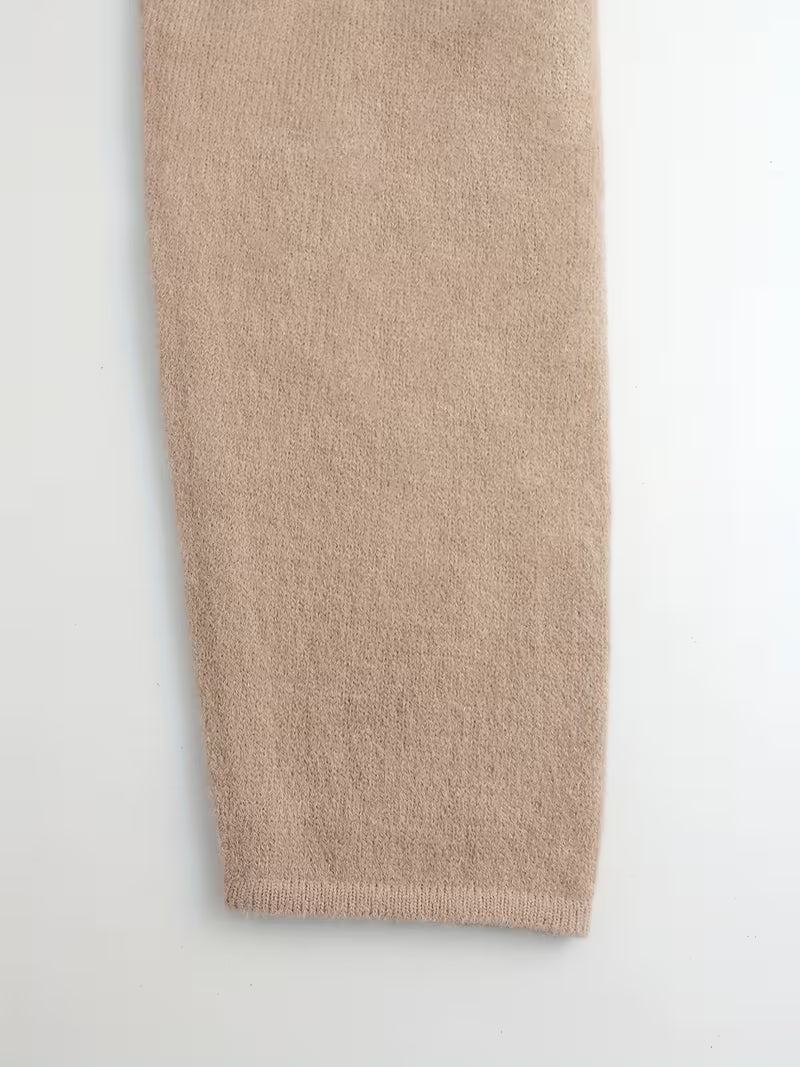 Women's fashionable and casual style set featuring a chiffon shawl and inner strappy printed pants, a daily casual 3pcs set