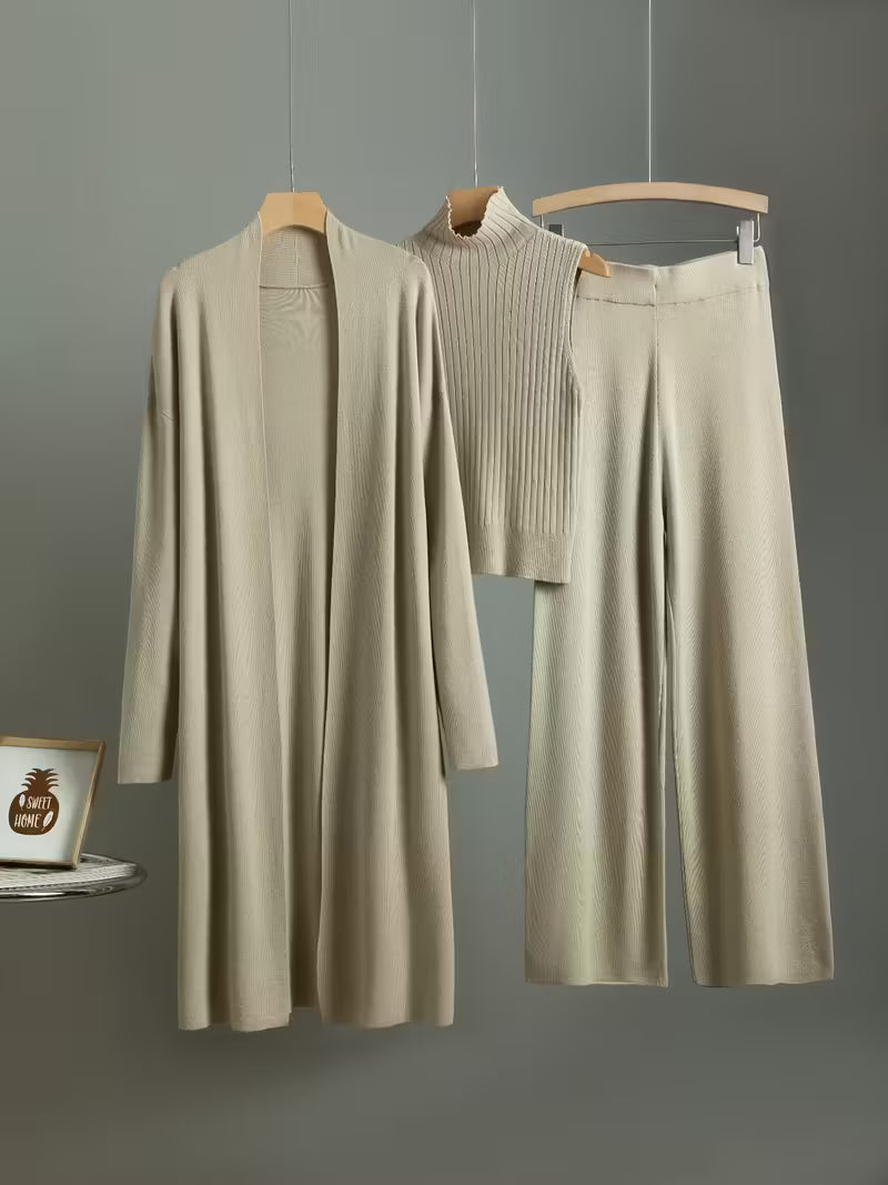 Women's fashionable and casual style set featuring a chiffon shawl and inner strappy printed pants, a daily casual 3pcs set