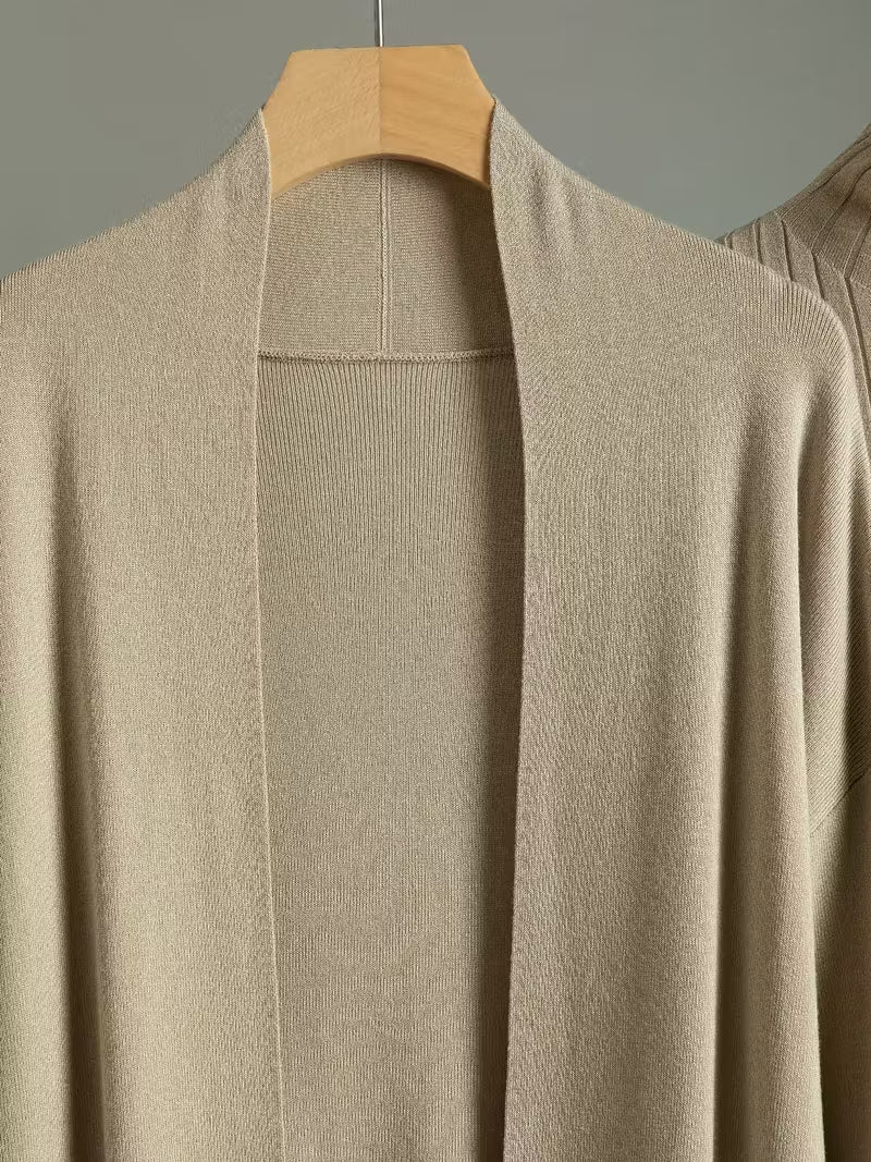 Women's fashionable and casual style set featuring a chiffon shawl and inner strappy printed pants, a daily casual 3pcs set