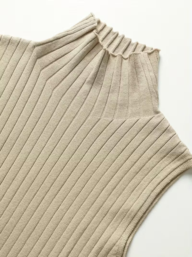 Women's fashionable and casual style set featuring a chiffon shawl and inner strappy printed pants, a daily casual 3pcs set