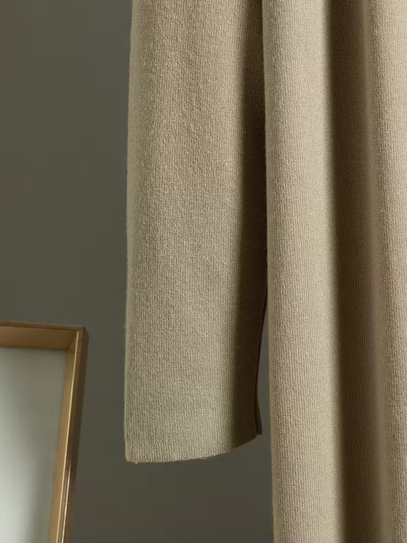 Women's fashionable and casual style set featuring a chiffon shawl and inner strappy printed pants, a daily casual 3pcs set