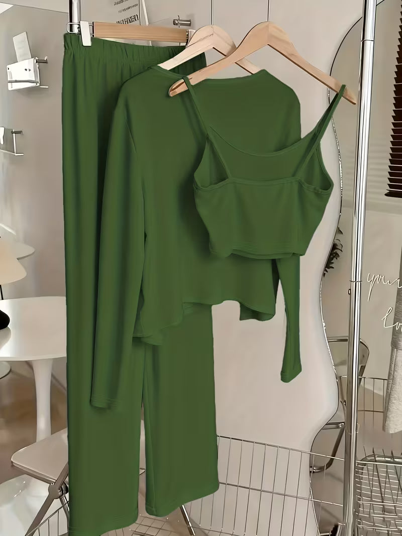 Women's fashionable and casual style set featuring a chiffon shawl and inner strappy printed pants, a daily casual 3pcs set